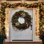 Stunning Outdoor Christmas Wreath with Lights: Festive Decor Ideas