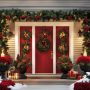 Deck the Halls: Outdoor Christmas Wreaths for a Festive Facade